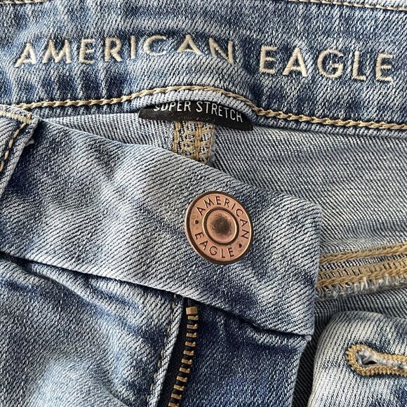 American Eagle SZ 0 Curvy Hi-Rise Shortie Jean Shorts Distressed Stretch Light - Picture 7 of 10